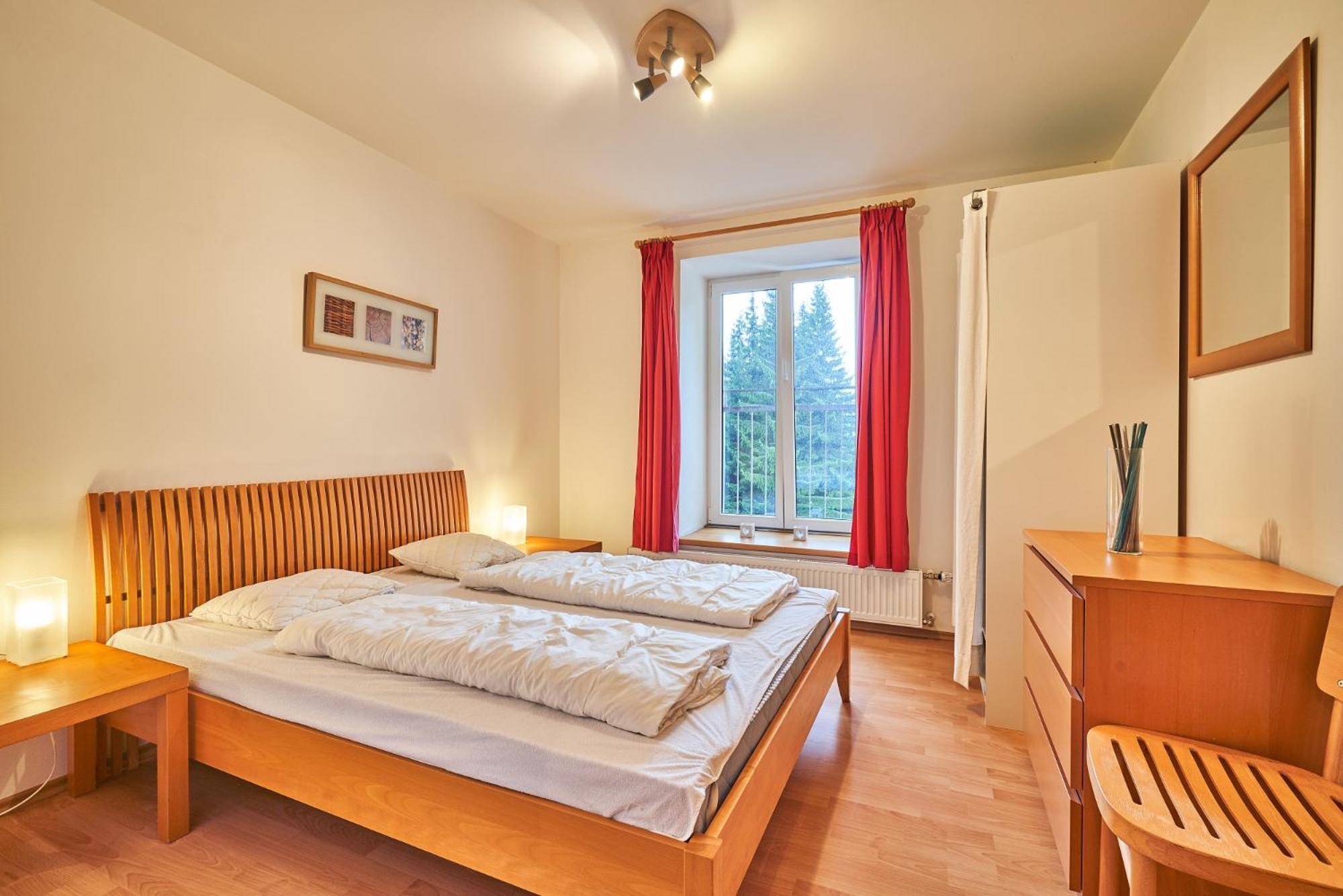 Poustevnik Apartments Pec pod Snezkou Bilik gambar