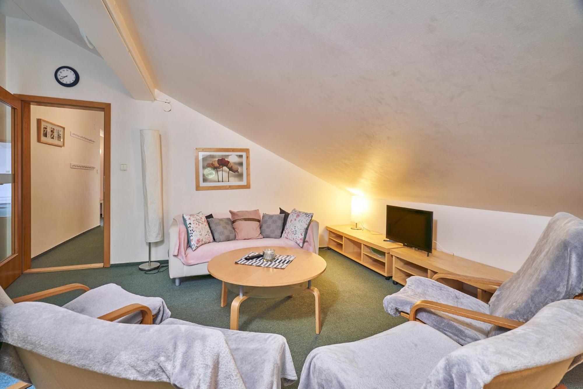 Poustevnik Apartments Pec pod Snezkou Bilik gambar